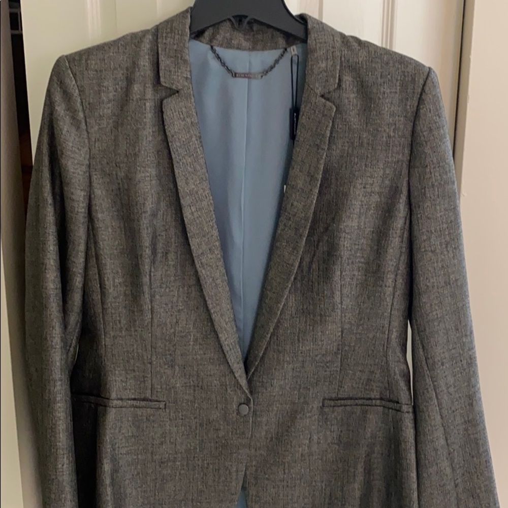 Never worn Elie Tahari blazer dark grey